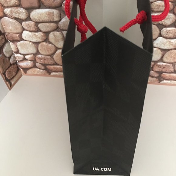 COPY - Under Armour Reusable Paperbags Gift Bags 7 pack - Picture 4 of 9